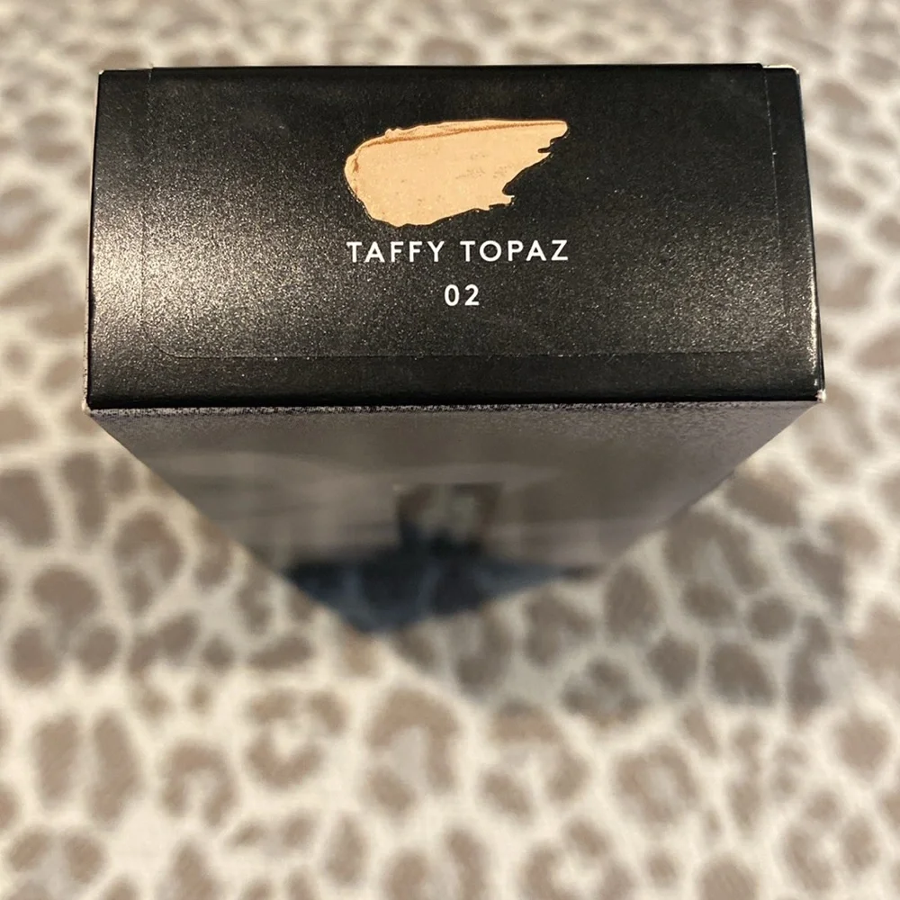 Fenty Beauty Eaze Drop'lit Glow Enhancer